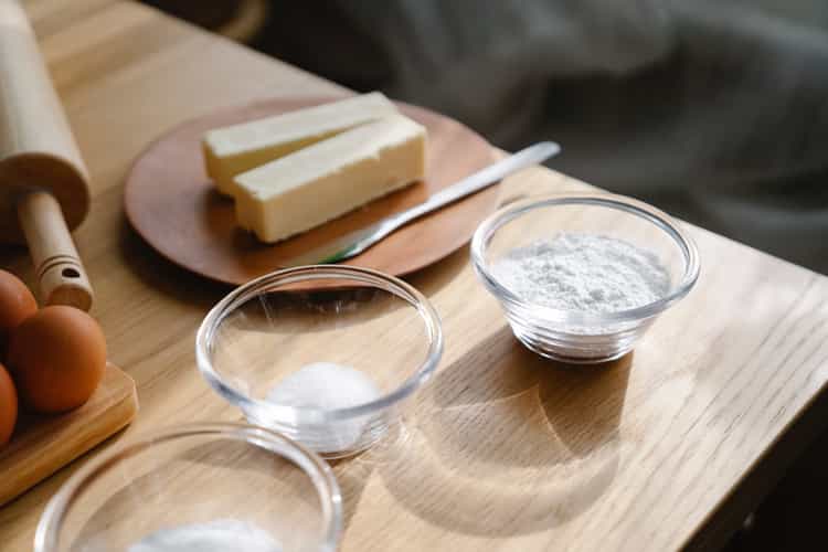 What’s the Difference Between Baking Soda vs. Baking Powder?