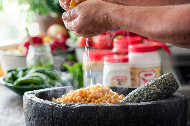 What is Hummus? The Best Hummus Recipe