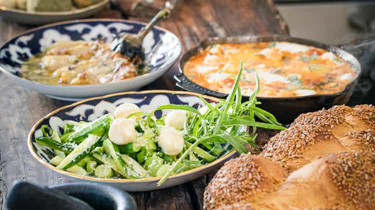 What to Cook for Brunch: An Israeli Breakfast Spread From Erez Komarovsky