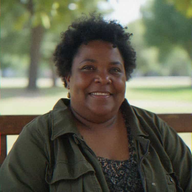 Julie V.
