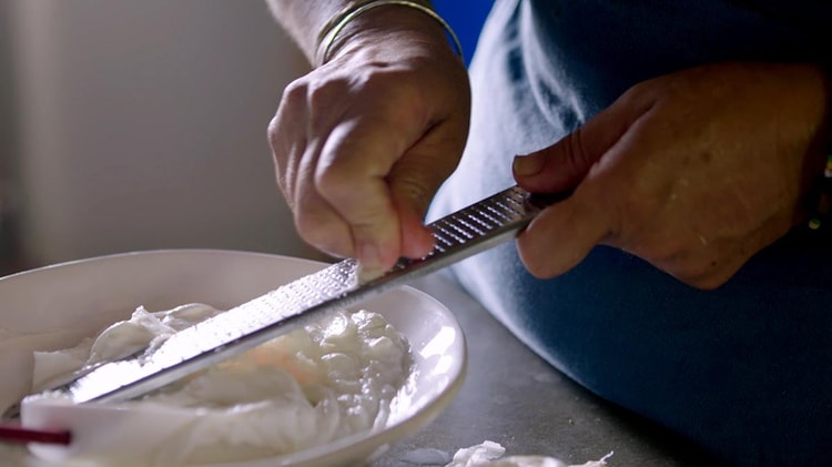 Yogurt with Lemon & Garlic