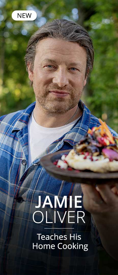 Chef Jamie Oliver teaches British cuisine