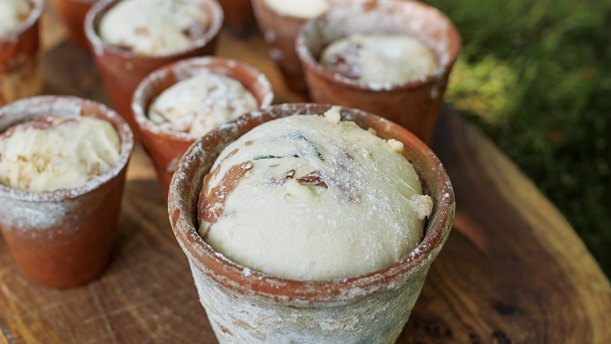 Plant Pot Pizza. Prosciutto, mozzarella, Cheddar, arugula, and Parmesan are wrapped up in Jamie's signature dough and baked in a terracotta plant pot. A super-fun recipe for you and the kids to make together!