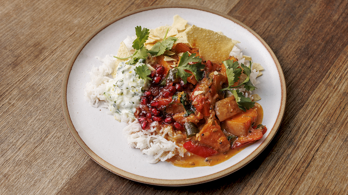 Squash Curry. Jamie teaches you how to max out on flavor with this heart-warming veggie dish, ideal for any day of the week. Learn how to make a nutritious curry from scratch, balance spices, and cook perfectly fluffy rice.